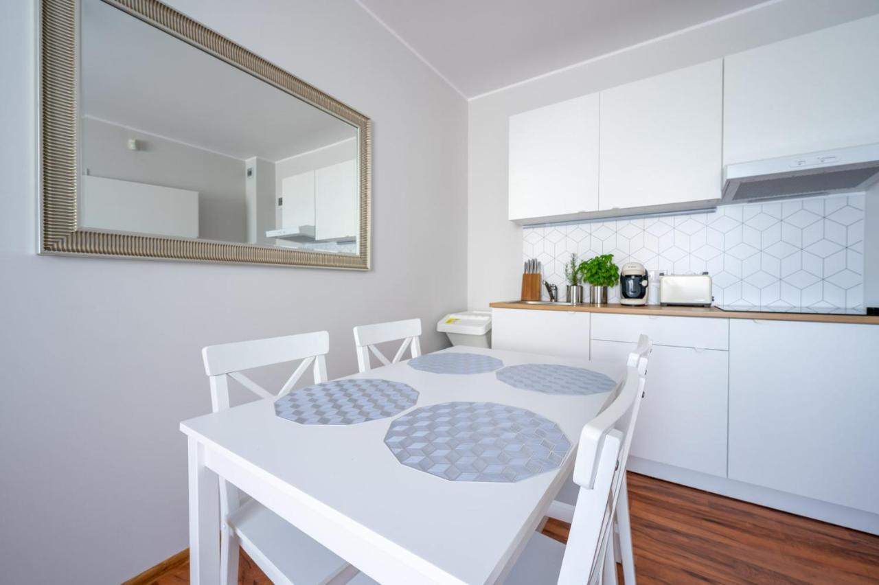 Seaesta Darlowo - Komfortowe Pokoje I Apartamenty Exterior photo