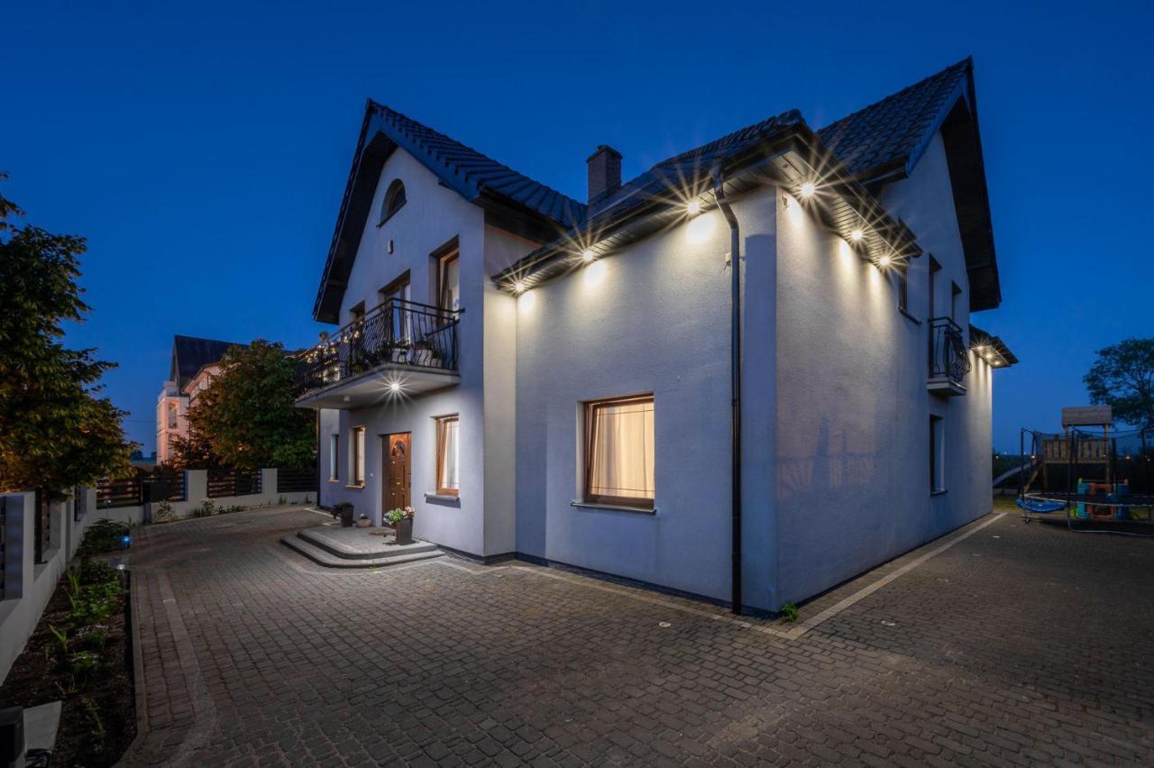 Seaesta Darlowo - Komfortowe Pokoje I Apartamenty Exterior photo